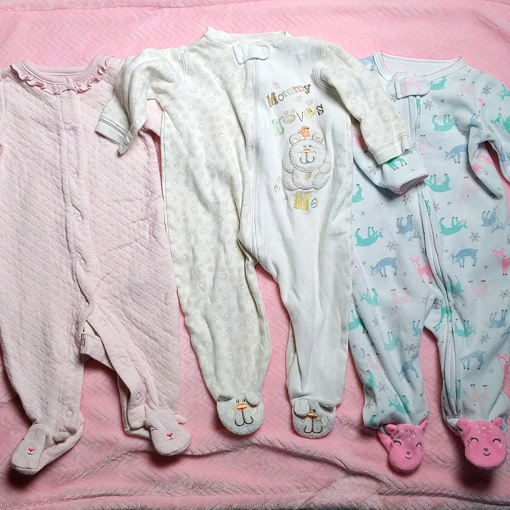 Set of 3 footed WINTER pajamas 6-9m